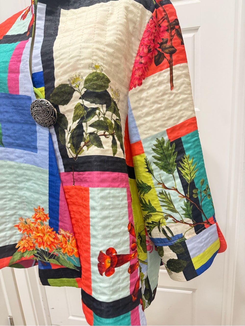 IC Collection Multi Print Lightweight Jacket - Picture 5 of 12